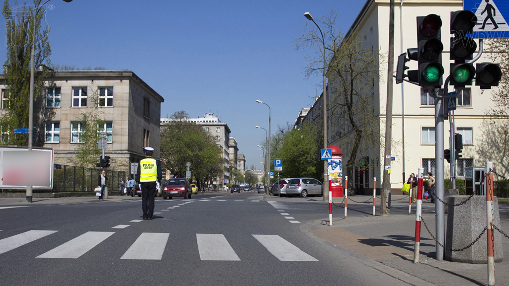 Sytuacja drogowa — pytanie 3130: Czy w przedstawionej sytuacji masz obowiązek zatrzymać się?