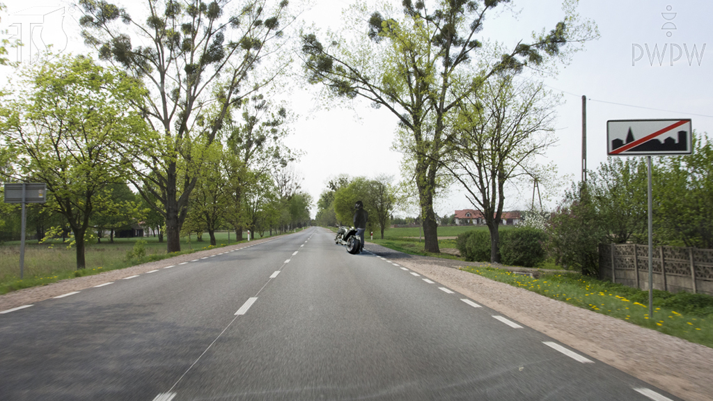 Sytuacja drogowa — pytanie 1259: Czy w tej sytuacji masz obowiązek przesunąć na pobocze motocykl, który uległ awarii?