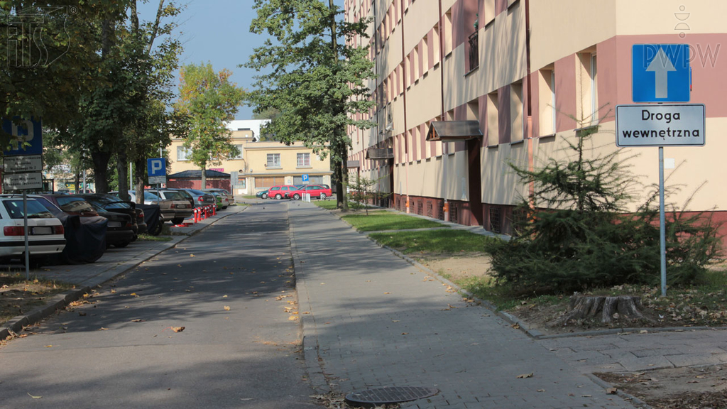 Sytuacja drogowa — pytanie 6200: Czy możesz cofać pojazdem na drodze jednokierunkowej?