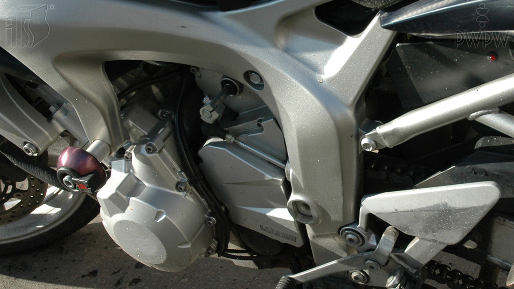 Sytuacja drogowa — pytanie 6605: Ile wynosi maksymalna pojemność skokowa silnika motocykla, którym możesz kierować posiadając prawo jazdy kategorii A1?