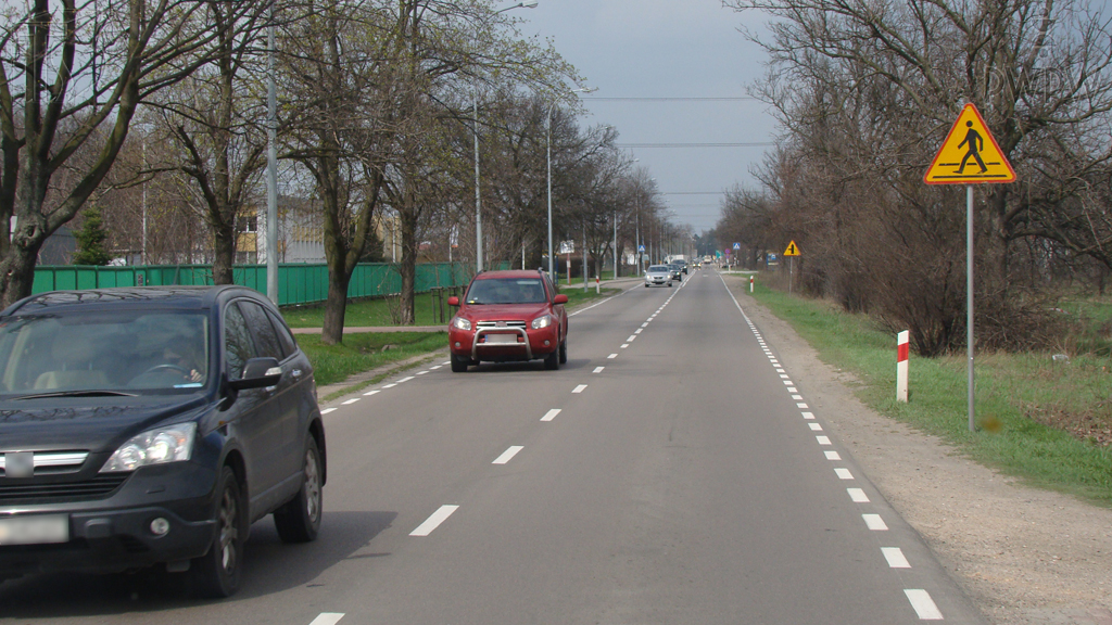 Sytuacja drogowa — pytanie 7180: Na co, przede wszystkim, powinieneś zwrócić uwagę podczas wymijania innego pojazdu?