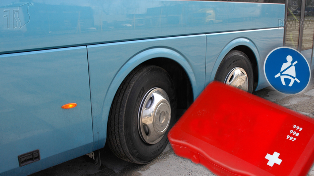 Sytuacja drogowa — pytanie 7210: Co stanowi obowiązkowe wyposażenie autobusu, którego dopuszczalna prędkość wynosi 100 km/h?