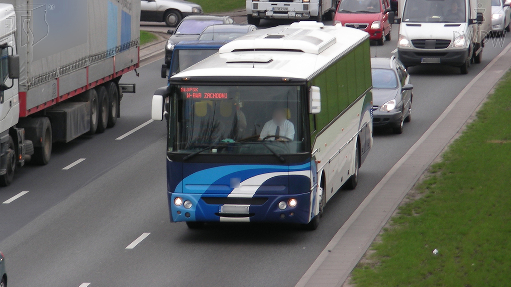 Sytuacja drogowa — pytanie 6881: Z jaką prędkością możesz jechać kierując autobusem?