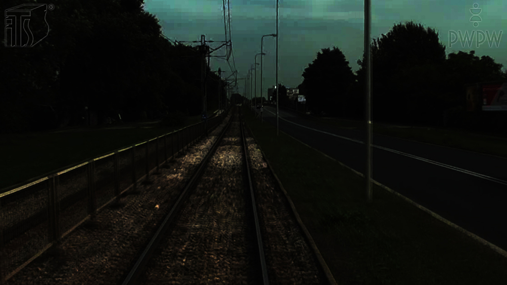 Sytuacja drogowa — pytanie 7023: Czy kierując tramwajem podczas jazdy od zmierzchu do świtu po nieoświetlonych drogach na obszarze zabudowanym masz prawo używać świateł drogowych?